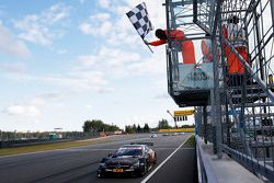 Pascal Wehrlein, HWA AG Mercedes-AMG C63 DTM takes the win