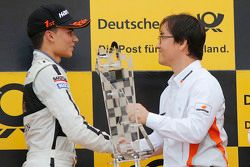 Podium: winnaar Pascal Wehrlein, HWA AG Mercedes-AMG C63 DTM