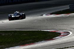 #1 Toyota Racing Toyota TS040 Hybrid: Sébastien Buemi, Anthony Davidson, Kazuki Nakajima