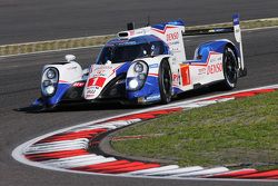 #1 Toyota Racing Toyota TS040 Hybrid: Sébastien Buemi, Anthony Davidson, Kazuki Nakajima