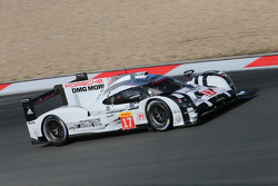 #17 Porsche Team Porsche 919 Hybrid: Timo Bernhard, Mark Webber, Brendon Hartley
