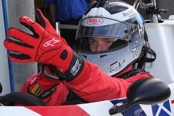 Freddie Hunt conduce el Hesketh de su padre