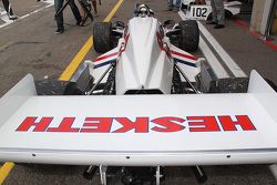 Freddie Hunt drives his father's Hesketh
