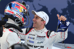 Mark Webber, Porsche Team avec son coéquipier Timo Bernhard