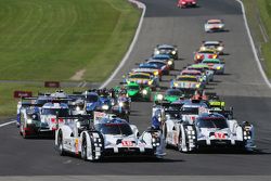 #18 Porsche Team Porsche 919 Hybrid : Romain Dumas, Neel Jani, Marc Lieb mène au départ