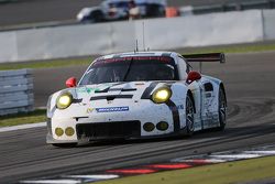 #91 Porsche Team Manthey Porsche 911 RSR: Richard Lietz, Michael Christensen