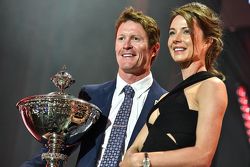 Le champion 2015 Scott Dixon, Chip Ganassi Racing Chevrolet avec sa femme Emma Davies