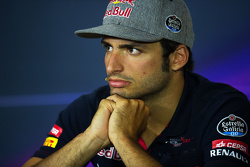 Карлос Сайнс мл., Scuderia Toro Rosso