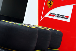 Pneus Pirelli para equipe Ferrari