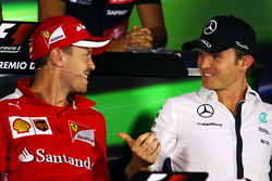 Себастьян Феттель, Ferrari и Нико Росберг, Mercedes AMG F1