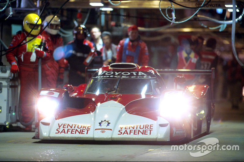 #2 Toyota Motorsport Toyota GT-One: Allan McNish, Thierry Boutsen, Ralf Kelleners