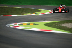 Себастьян Феттель, Ferrari SF15-T