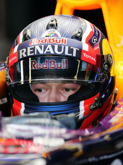 Daniil Kvyat, Red Bull Racing RB11