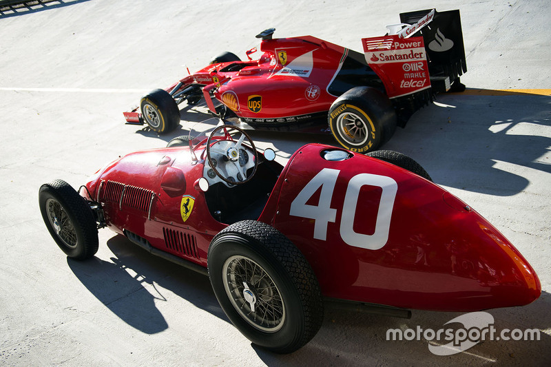 The Ferrari SF15-T and Ferrari 166 F1 cars on the Monza banking 