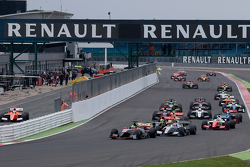Старт: Тио Эллинас, Strakka Racing