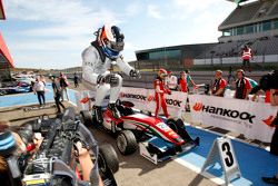 Carrera 2 Ganador Felix Rosenqvist, Prema Powerteam Dallara Mercedes-Benz