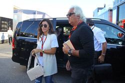 Fabiana Flosi, vrouw van Bernie Ecclestone met Flavio Briatore