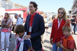 John Elkann, Fiat Chrysler Başkanı ve eşi Lavinia Borromeo