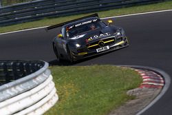 #9 Rowe Racing Mercedes-Benz SLS AMG GT3: Nico Bastian, Maro Engel