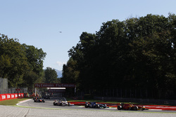 Alexander Rossi, Racing Engineering lidera a Julian Leal, Carlin y aRio Haryanto, Campos Racing