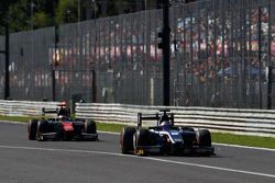 Mitch Evans, RUSSIAN TIME leads Stoffel Vandoorne, ART Grand Prix