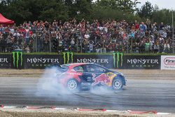 Race winner Timmy Hansen, Team Peugeot-Hansen