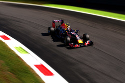 Daniil Kvyat, Red Bull Racing RB11