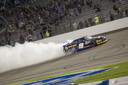 Race winner Chase Elliott, JR Motorsports Chevrolet