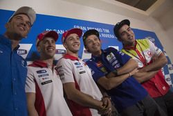 Da sinistra a destra: Alex de Angelis, E-Motion IodaRacing Team, Andrea Dovizioso, Ducati Team, Andrea Iannone, Ducati Team, Valentino Rossi, Yamaha Factory Racing, Danilo Petrucci, Octo Pramac Racing