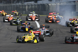 Tom Dillmann, Carlin al inicio