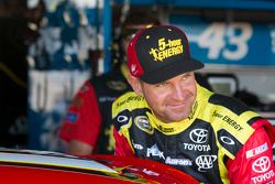 Clint Bowyer, Michael Waltrip Racing Toyota