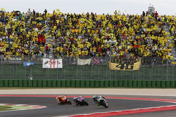 Valentino Rossi et Jorge Lorenzo, Yamaha Factory Racing, et Marc Marquez, Repsol Honda Team