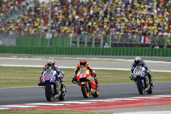 Jorge Lorenzo, Yamaha Factory Racing, Marc Marquez, Repsol Honda Team, et Valentino Rossi, Yamaha Factory Racing