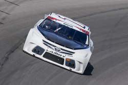 Clint Bowyer, Michael Waltrip Racing Toyota