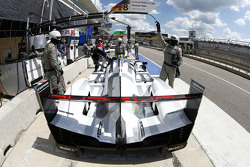 保时捷车队18号保时捷919 Hybrid赛车:罗曼·杜马斯、马克·里布、尼尔·雅尼