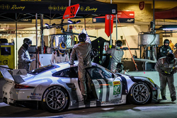 #92 Porsche Team Manthey Porsche 911 RSR: Frédéric Makowiecki, Patrick Pilet