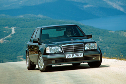 Mercedes-Benz 500E