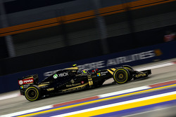 Pastor Maldonado, Lotus F1 E23