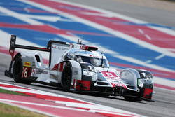 #8 Audi Sport Team Joest Audi R18 e-tron quattro: Lucas di Grassi, Loic Duval, Oliver Jarvis