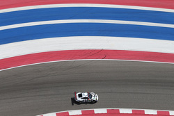 #91 Porsche Team Manthey Porsche 911 RSR: Richard Lietz, Michael Christensen
