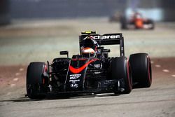 Дженсон Баттон, McLaren MP4-30