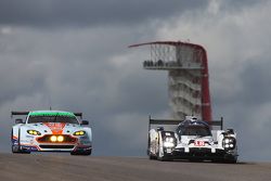 #18 Porsche Team Porsche 919 Hybrid: Romain Dumas, Neel Jani, Marc Lieb