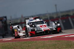 奥迪乔斯特车队8号奥迪R18 e-tron quattro赛车:卢卡斯·迪格拉西、罗伊克·杜瓦尔、奥利佛·贾维斯