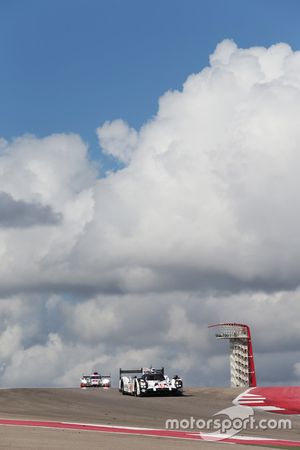 #18 Porsche Team Porsche 919 Hybrid: Romain Dumas, Neel Jani, Marc Lieb