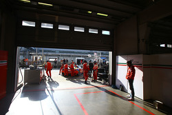 Pitlane action