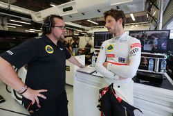 Julien Simon-Chautemps, Renningenieur, Lotus F1 Team, mit Romain Grosjean, Lotus F1 Team