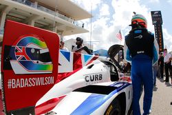 Schema cromatico in onore di Justin Wilson sulla vettura #60 Michael Shank Racing con Curb/Agajanian