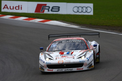 #41 Sport Garage Ferrari 458 Italia: Enzo Guibbert, Gilles Vannelet, Arno Santamato