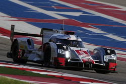 #8 Audi Sport Team Joest Audi R18 e-tron quattro: Lucas di Grassi, Loic Duval, Oliver Jarvis