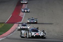 #17 Porsche Team Porsche 919 Hybrid: Timo Bernhard, Mark Webber, Brendon Hartley